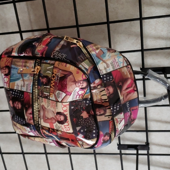 Backpack - Picture 3 of 4